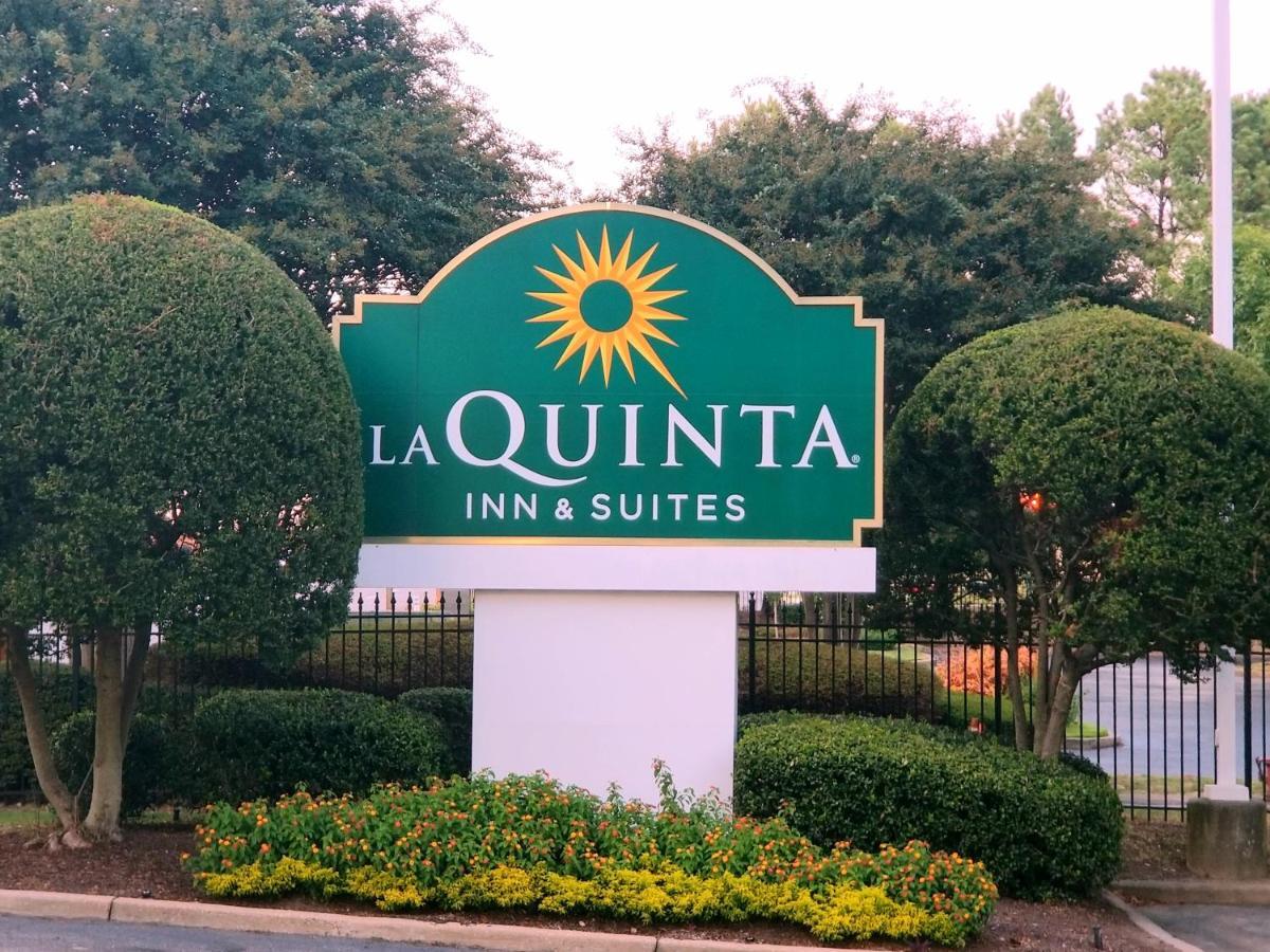 La Quinta By Wyndham Primacy Parkway 3*